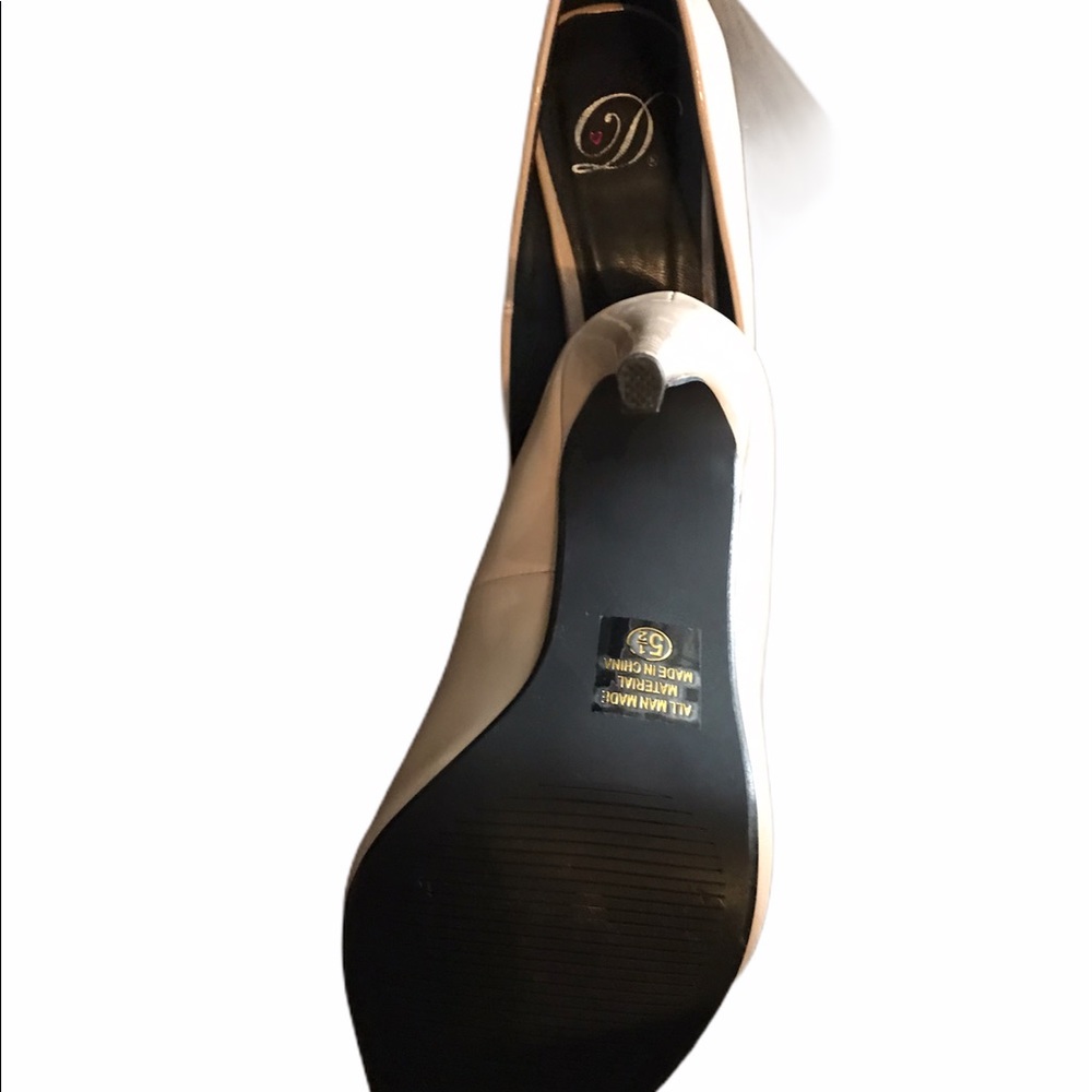 New Nude pumps - Picture 3 of 3